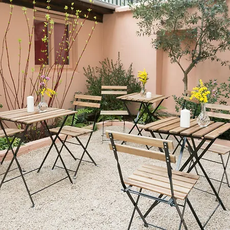 Hector Ξενοδοχείο 2*