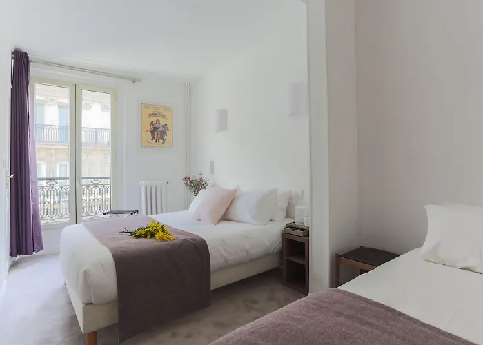 Hector Otel 2*